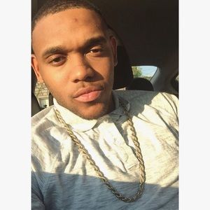 Meet your Posher, Derek